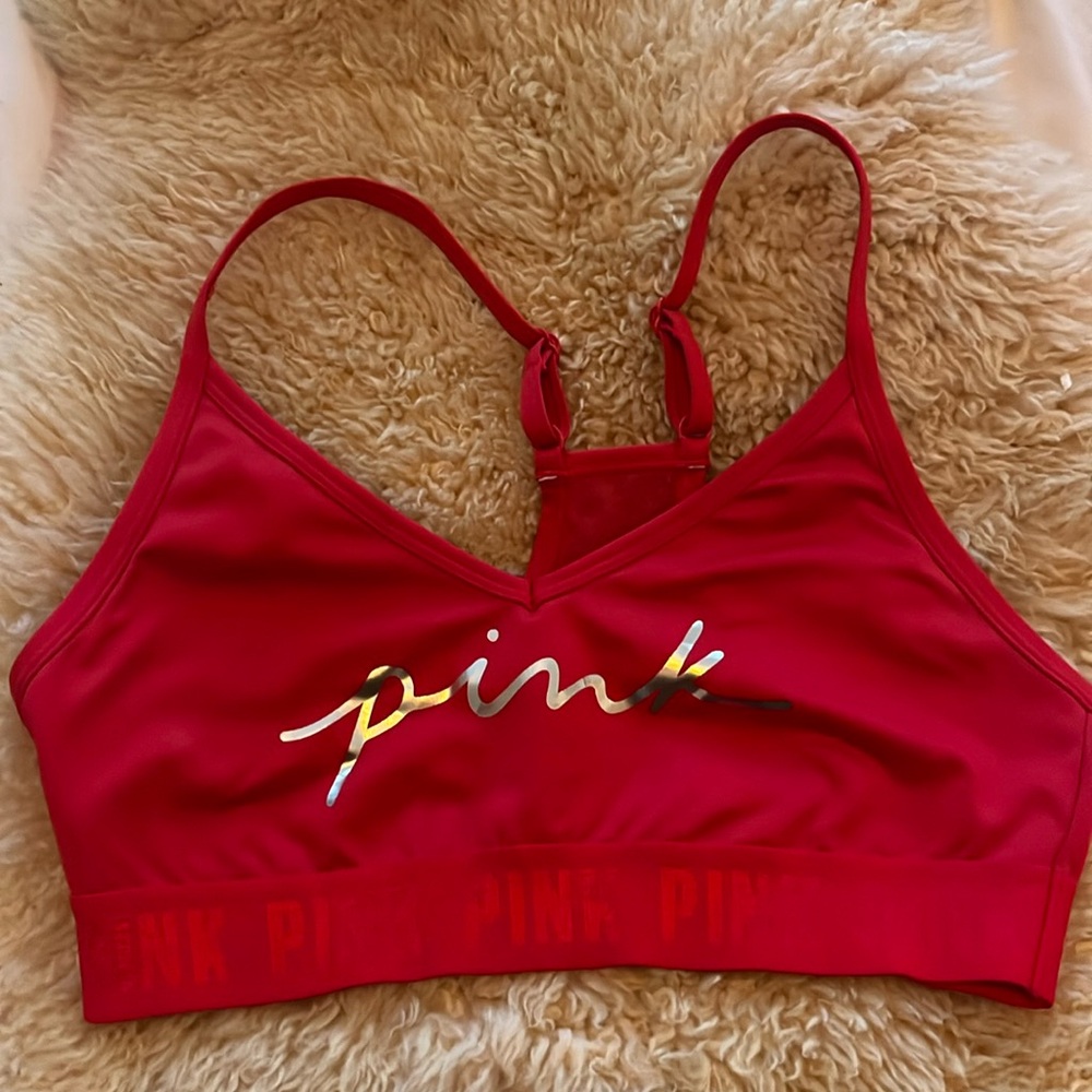 Pink active wear crop top in red size S